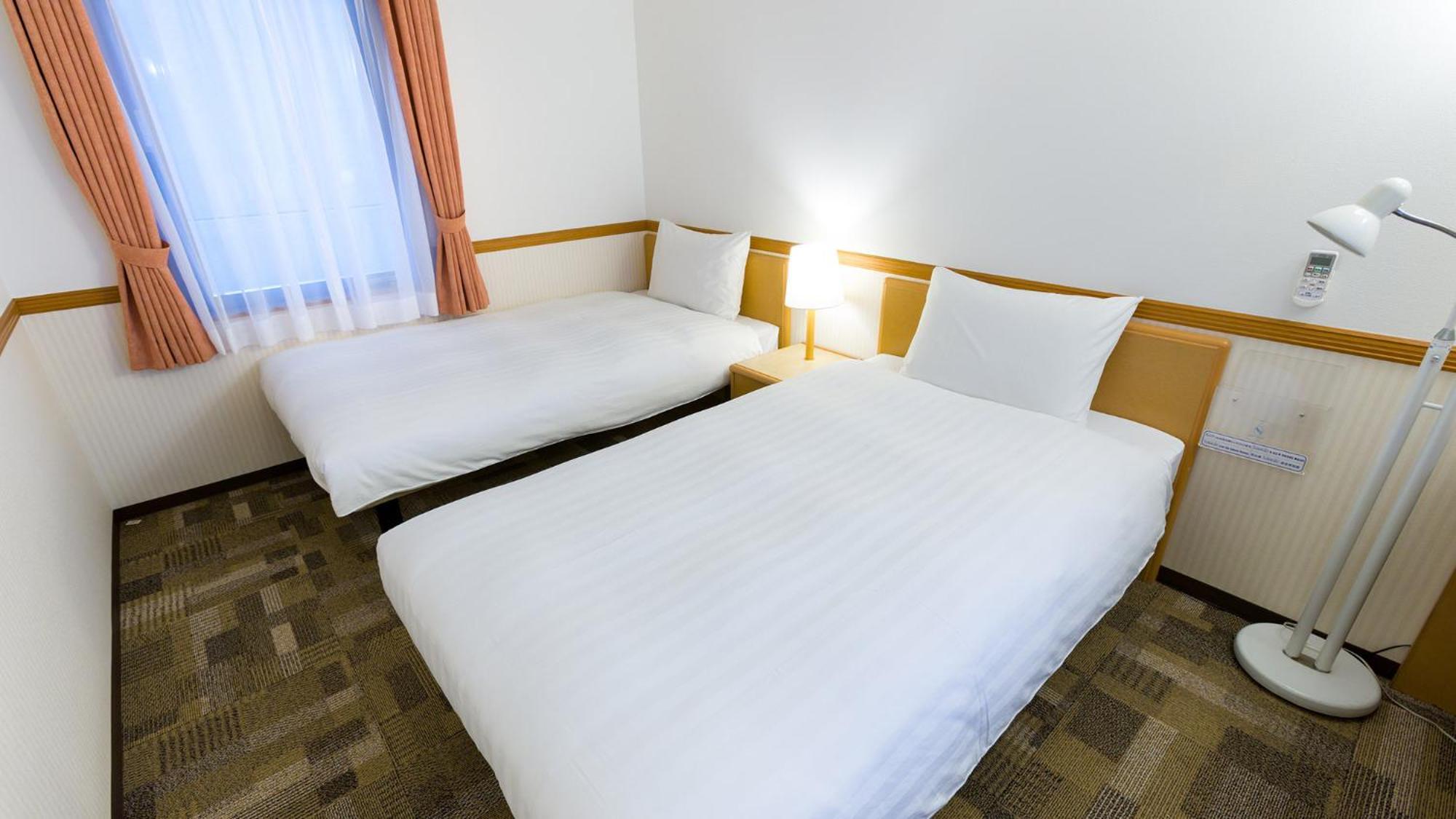 Toyoko Inn Fukuyama-Eki Shinkansen Minami-Guchi חדר תמונה